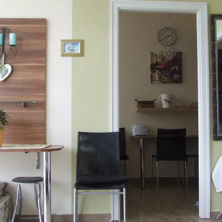 Viz-parti Panoramas Apartman * Fonyód